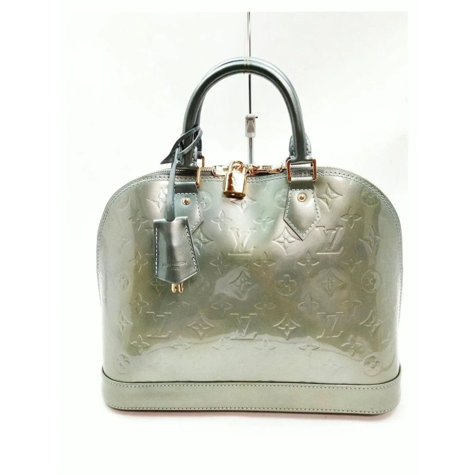 LOUIS VUITTON Alma BB Pearl